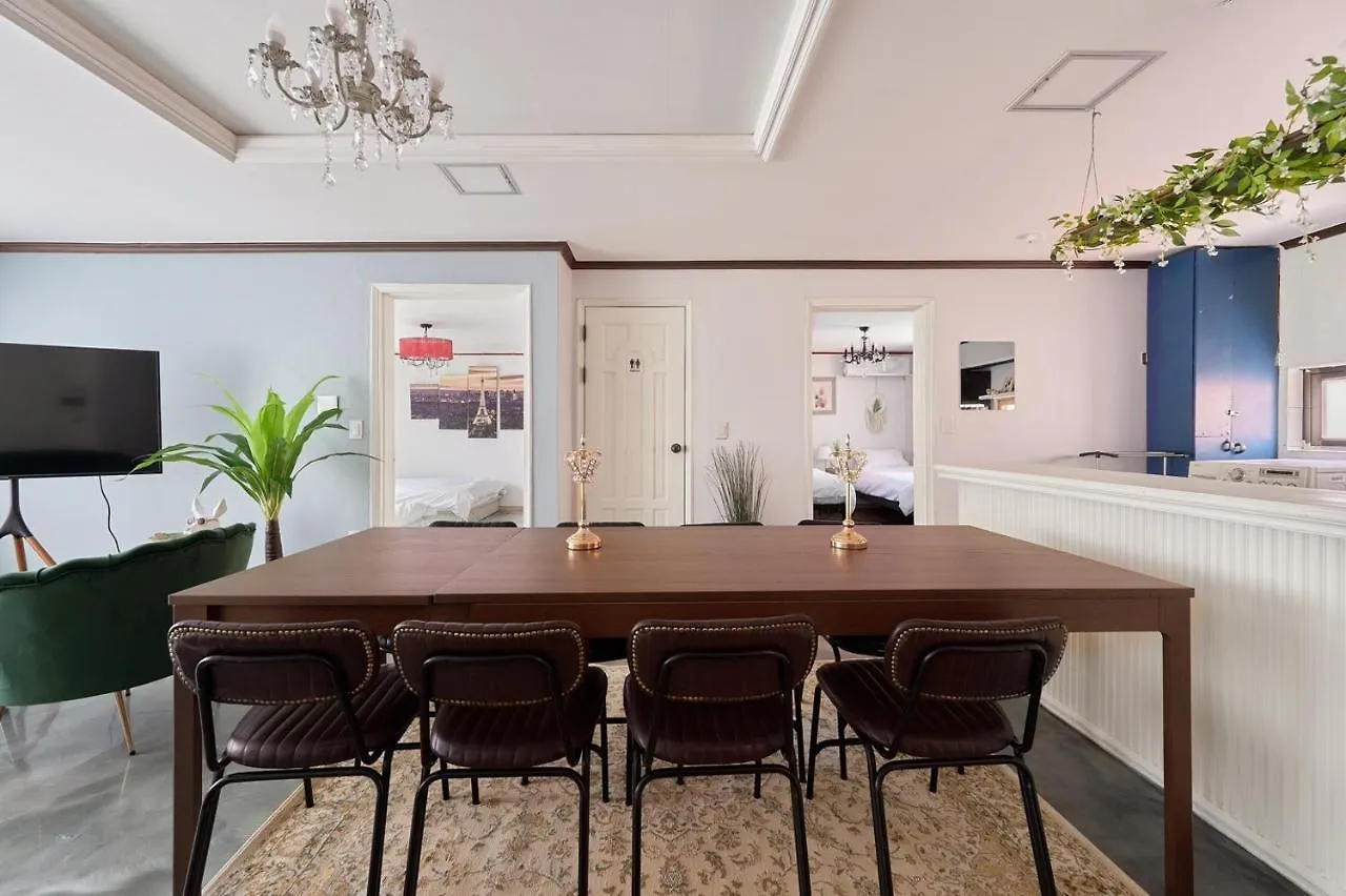 Villa Hapjeong Station Exit7 Each Room, Living Room, Air Conditioning Modern House Seoul